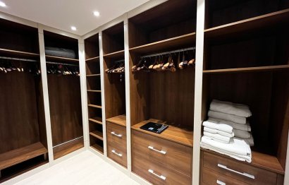 Resale - Apartment - Middle Floor Apartment - Marbella - Puerto Banús