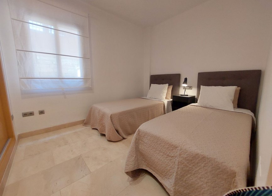 Resale - Ground floor apartment - Benahavís - Benahavís Centro