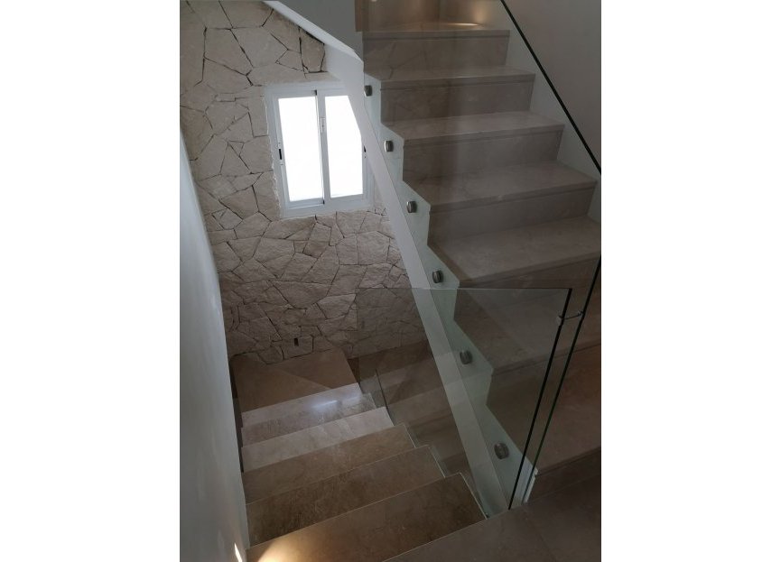 Reventa - House - Semi-Detached House - Estepona - Estepona Centro