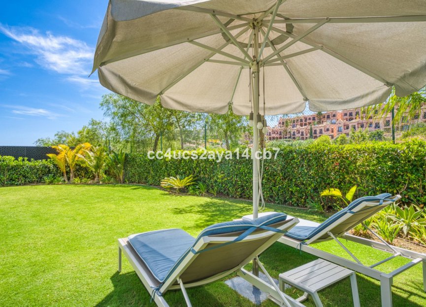 Resale - House - Detached Villa - Estepona - Estepona Centro