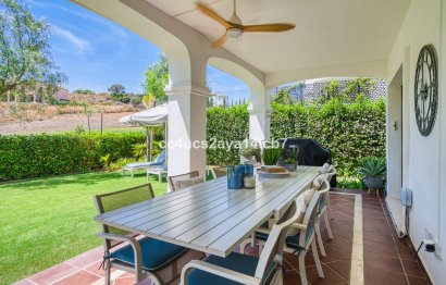 Resale - House - Detached Villa - Estepona - Estepona Centro