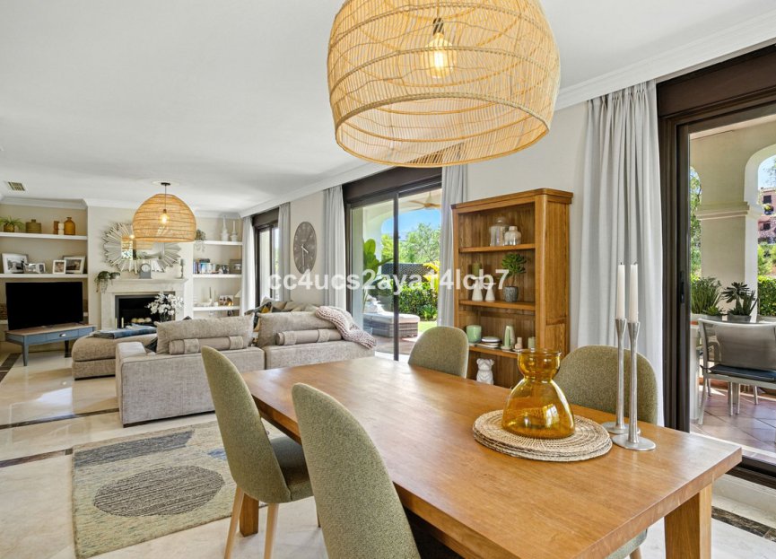 Resale - House - Detached Villa - Estepona - Estepona Centro