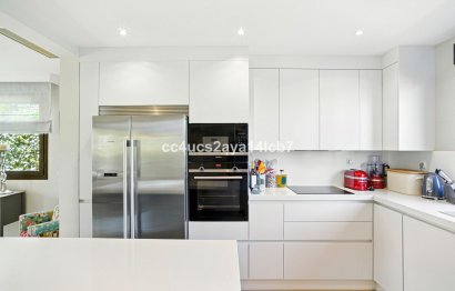 Resale - House - Detached Villa - Estepona - Estepona Centro