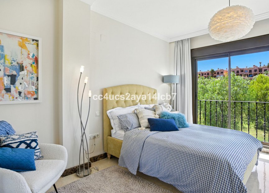 Resale - House - Detached Villa - Estepona - Estepona Centro