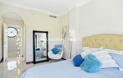 Resale - House - Detached Villa - Estepona - Estepona Centro