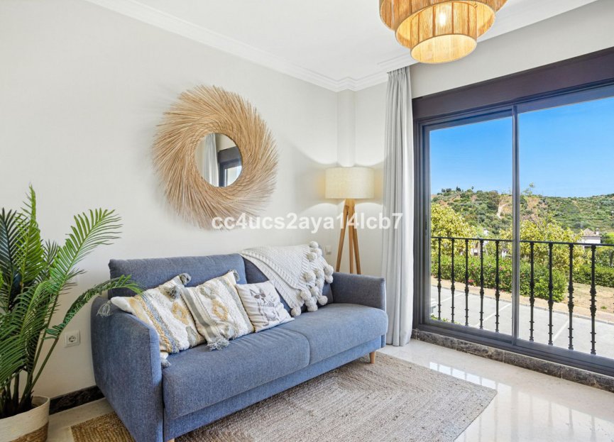 Resale - House - Detached Villa - Estepona - Estepona Centro