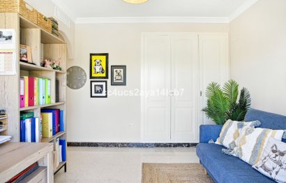 Resale - House - Detached Villa - Estepona - Estepona Centro