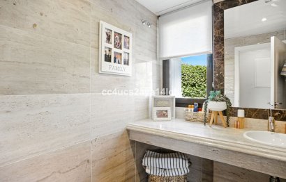 Resale - House - Detached Villa - Estepona - Estepona Centro