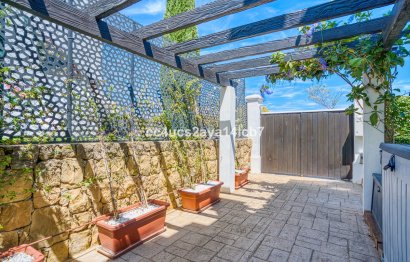 Resale - House - Detached Villa - Estepona - Estepona Centro