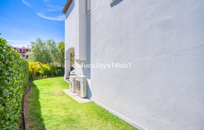 Resale - House - Detached Villa - Estepona - Estepona Centro