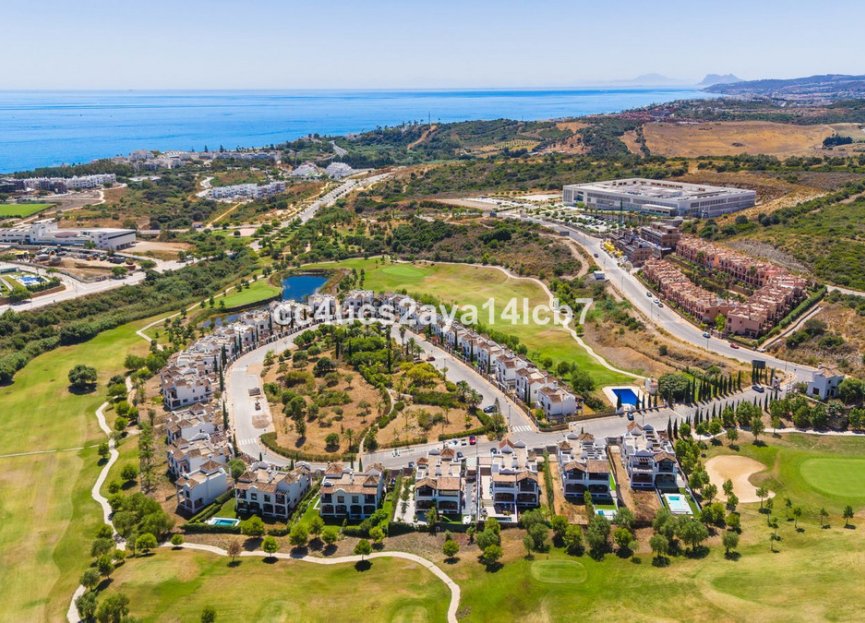 Resale - House - Detached Villa - Estepona - Estepona Centro