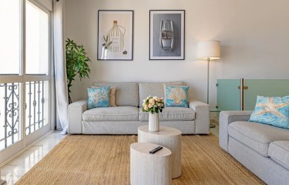 Resale - Apartment - Middle Floor Apartment - Marbella - Puerto Banús