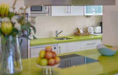 Resale - Apartment - Middle Floor Apartment - Marbella - Puerto Banús