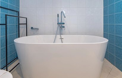 Resale - Apartment - Middle Floor Apartment - Marbella - Puerto Banús