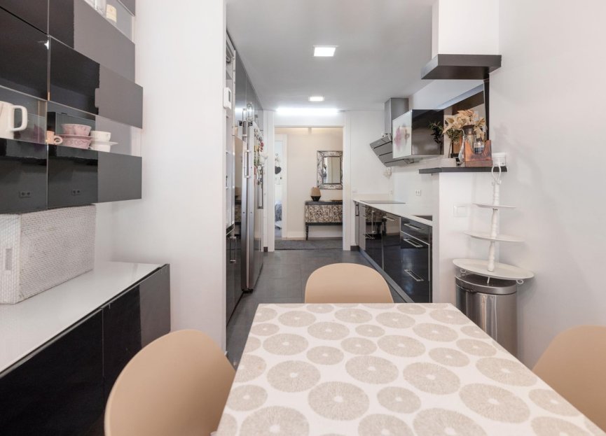 Resale - Ground floor apartment - Benalmádena - Benalmadena Centro