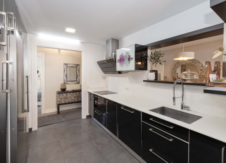 Resale - Ground floor apartment - Benalmádena - Benalmadena Centro