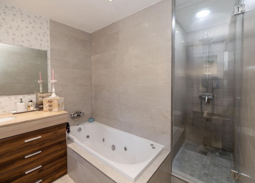 Resale - Ground floor apartment - Benalmádena - Benalmadena Centro