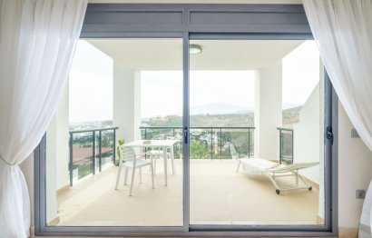 Resale - Apartment - Middle Floor Apartment - Benahavís - Benahavís Centro