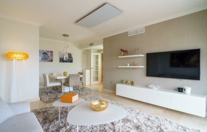 Resale - Apartment - Middle Floor Apartment - Benahavís - Benahavís Centro