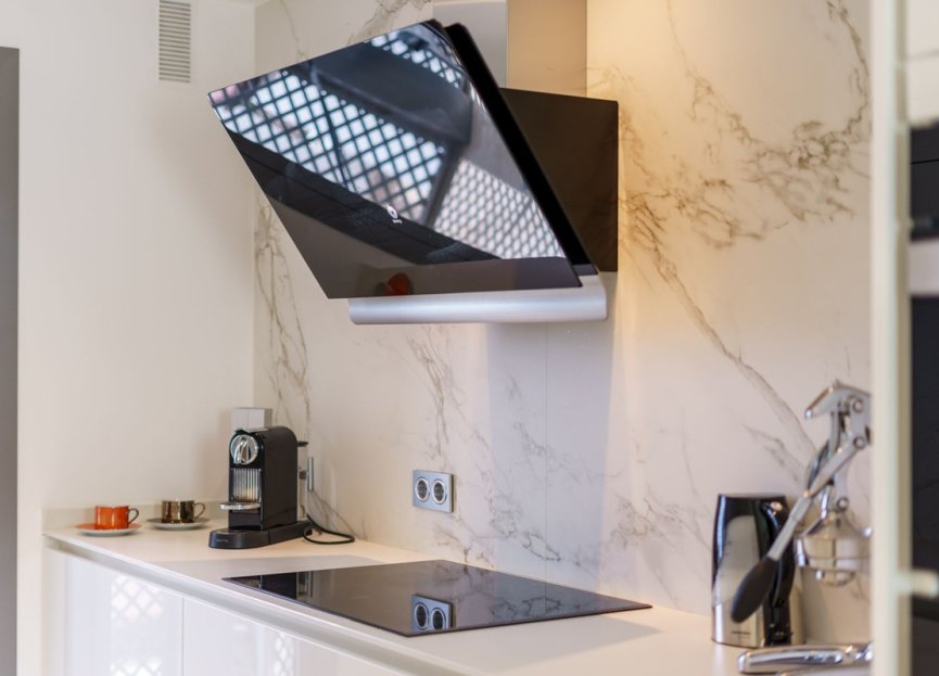 Resale - Apartment - Middle Floor Apartment - Benahavís - Benahavís Centro