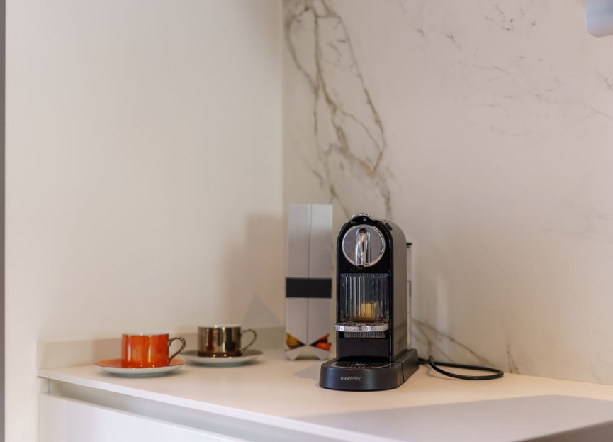 Resale - Apartment - Middle Floor Apartment - Benahavís - Benahavís Centro