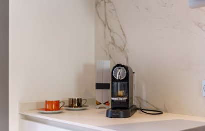 Resale - Apartment - Middle Floor Apartment - Benahavís - Benahavís Centro