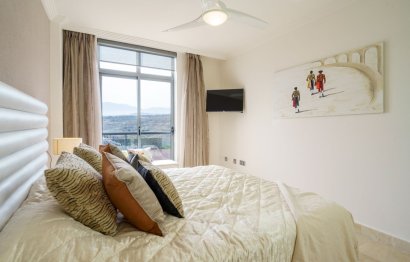 Resale - Apartment - Middle Floor Apartment - Benahavís - Benahavís Centro