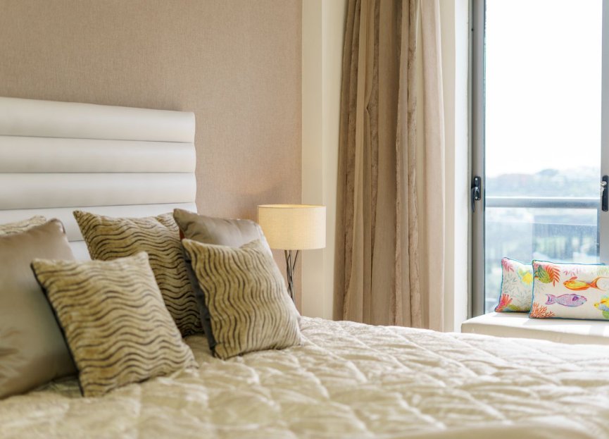 Resale - Apartment - Middle Floor Apartment - Benahavís - Benahavís Centro