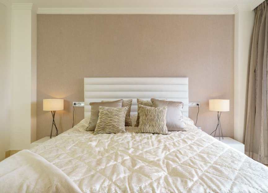 Resale - Apartment - Middle Floor Apartment - Benahavís - Benahavís Centro