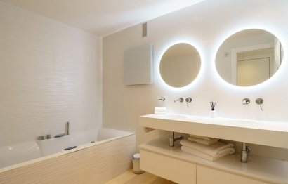 Resale - Apartment - Middle Floor Apartment - Benahavís - Benahavís Centro