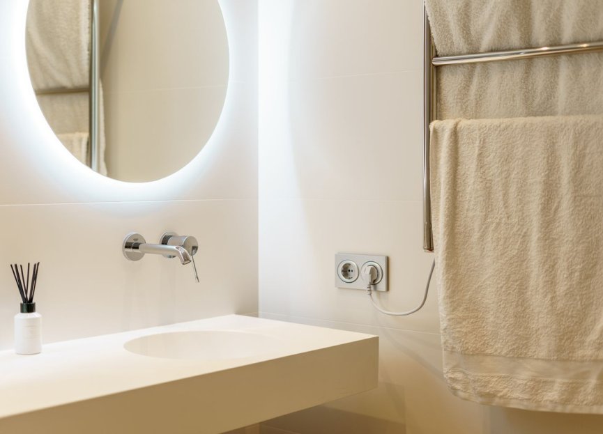 Resale - Apartment - Middle Floor Apartment - Benahavís - Benahavís Centro