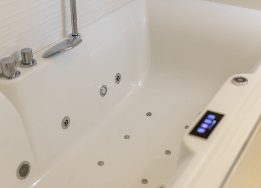 Resale - Apartment - Middle Floor Apartment - Benahavís - Benahavís Centro