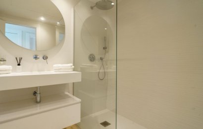 Resale - Apartment - Middle Floor Apartment - Benahavís - Benahavís Centro