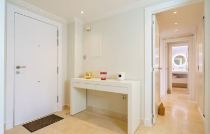 Resale - Apartment - Middle Floor Apartment - Benahavís - Benahavís Centro