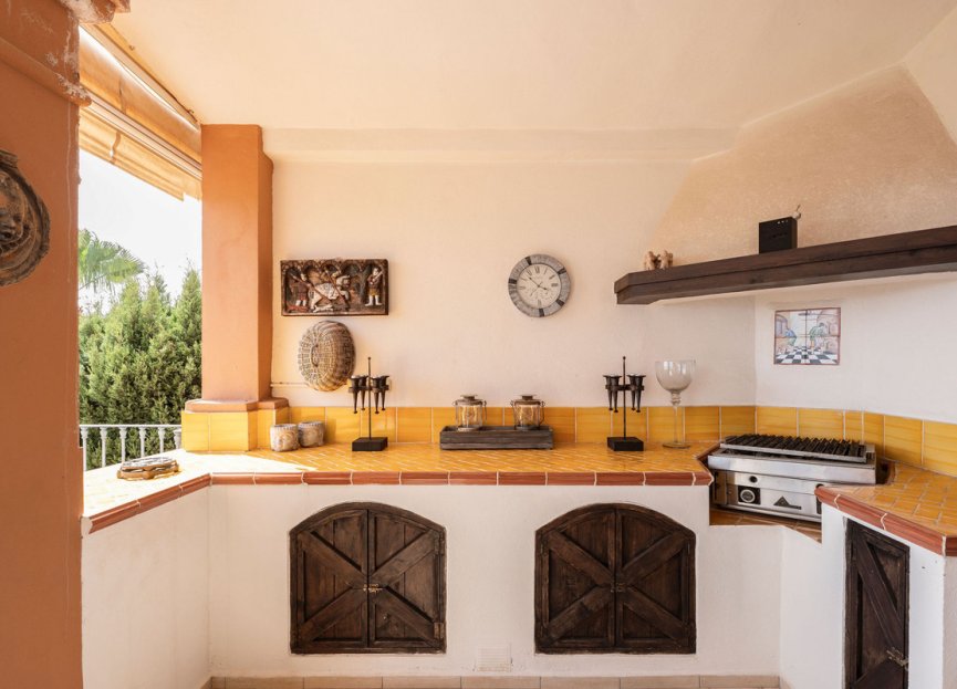 Resale - Ground floor apartment - Benahavís - Monte Halcones