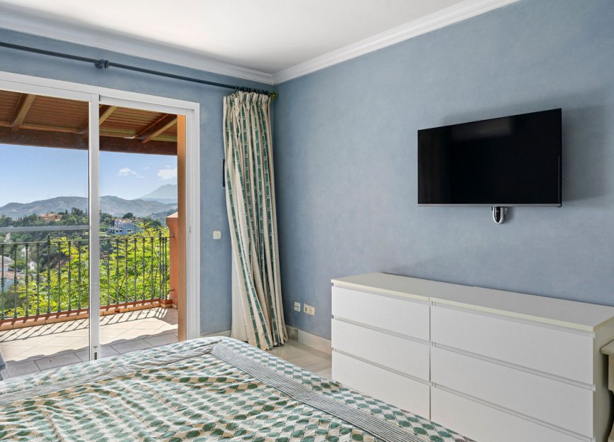 Resale - Ground floor apartment - Benahavís - Monte Halcones