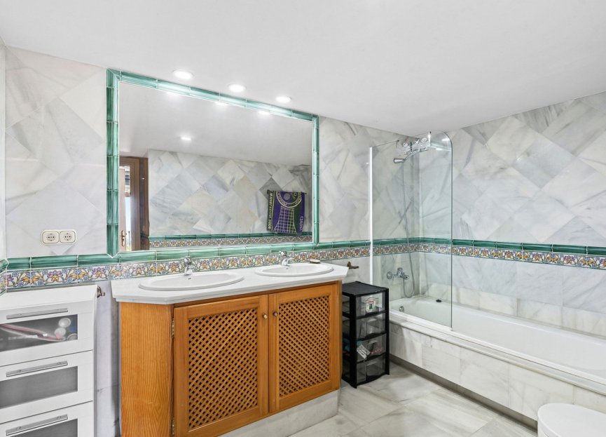 Resale - Ground floor apartment - Benahavís - Monte Halcones