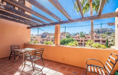 Resale - Apartment - Penthouse - Marbella - La Mairena