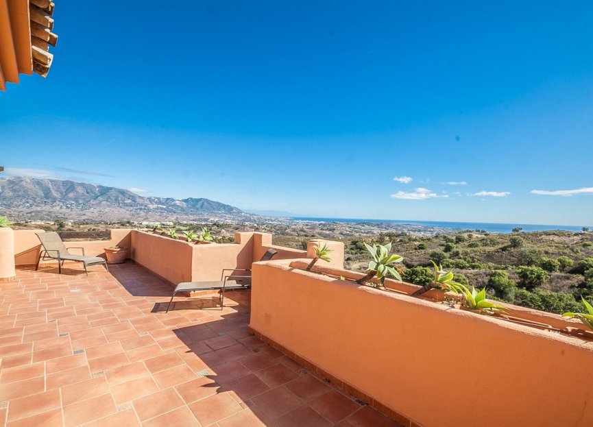 Resale - Apartment - Penthouse - Marbella - La Mairena