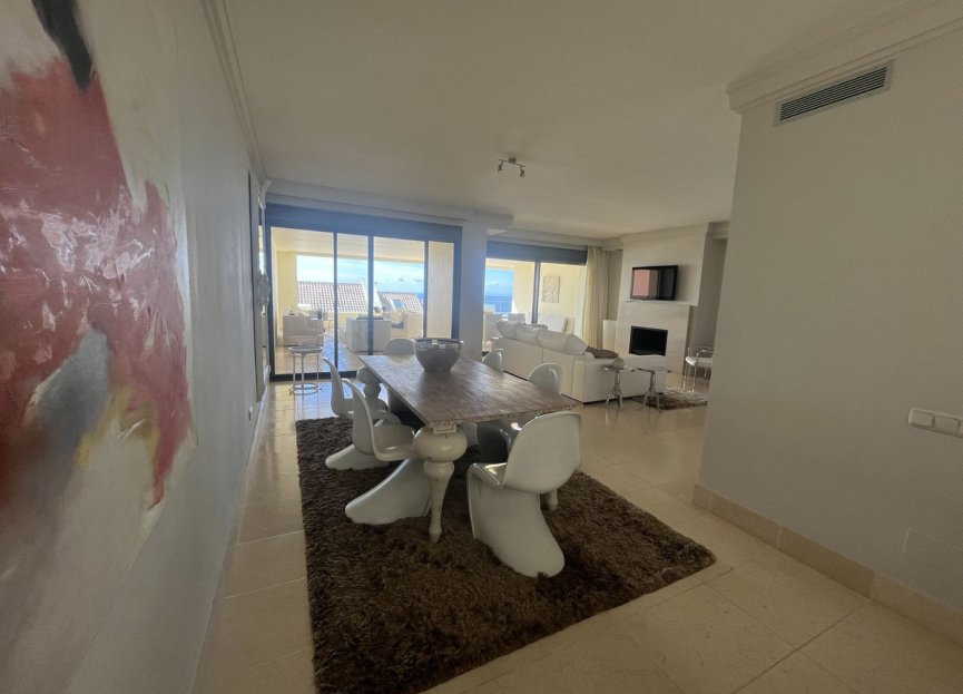 Resale - Apartment - Middle Floor Apartment - Marbella - Altos de los Monteros