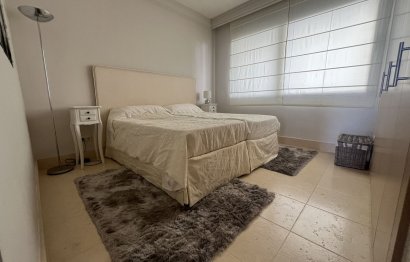 Resale - Apartment - Middle Floor Apartment - Marbella - Altos de los Monteros