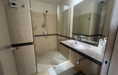 Resale - Apartment - Middle Floor Apartment - Marbella - Altos de los Monteros