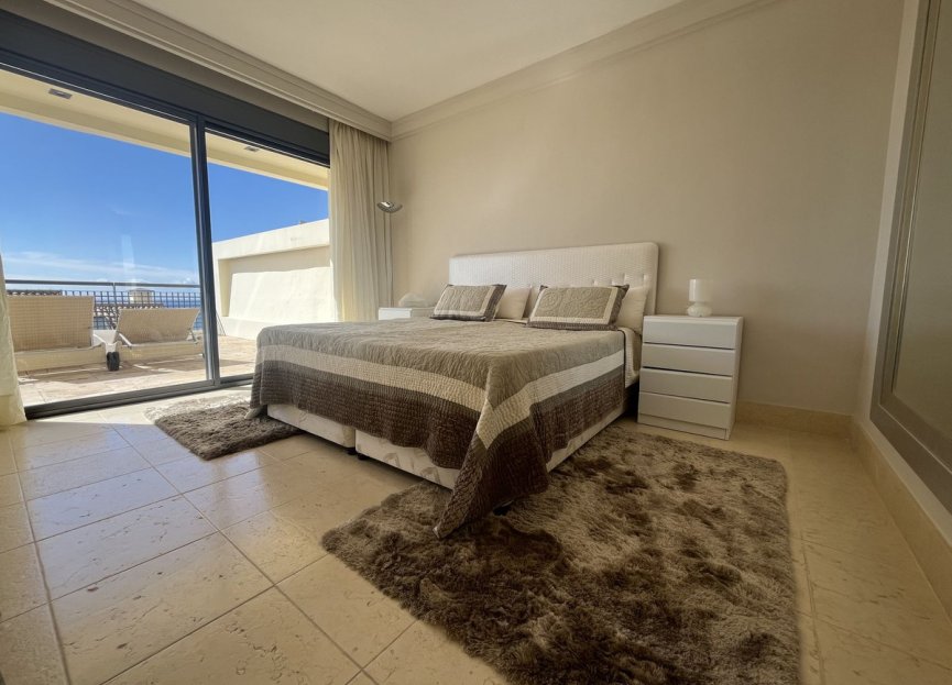 Resale - Apartment - Middle Floor Apartment - Marbella - Altos de los Monteros