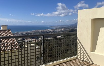 Resale - Apartment - Middle Floor Apartment - Marbella - Altos de los Monteros