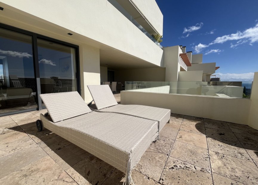 Resale - Apartment - Middle Floor Apartment - Marbella - Altos de los Monteros