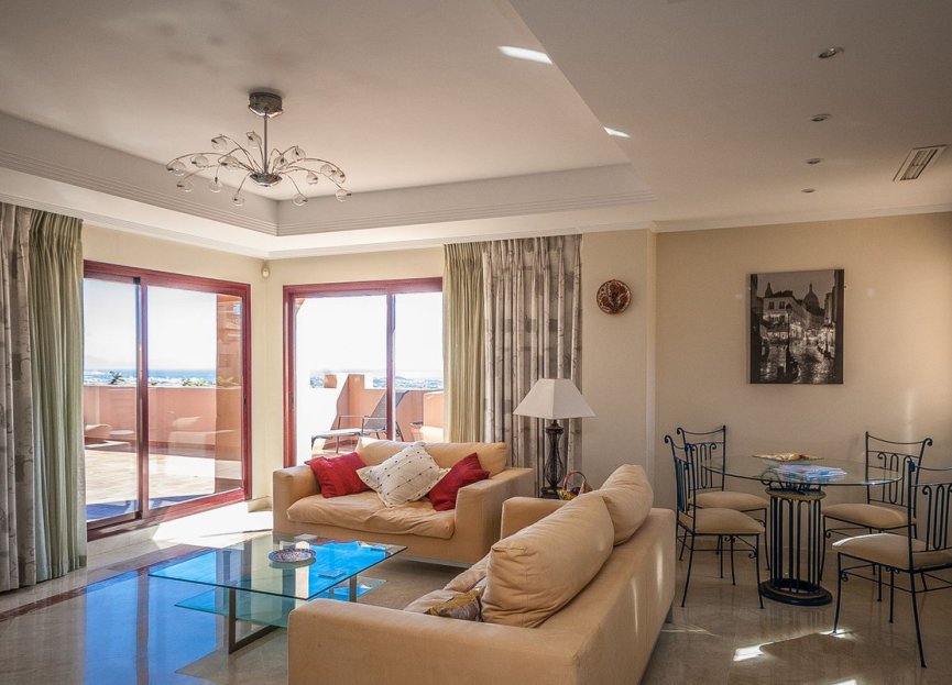 Resale - Apartment - Penthouse - Marbella - La Mairena