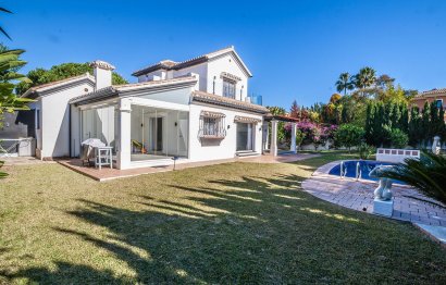 Resale - House - Detached Villa - Marbella - Marbesa