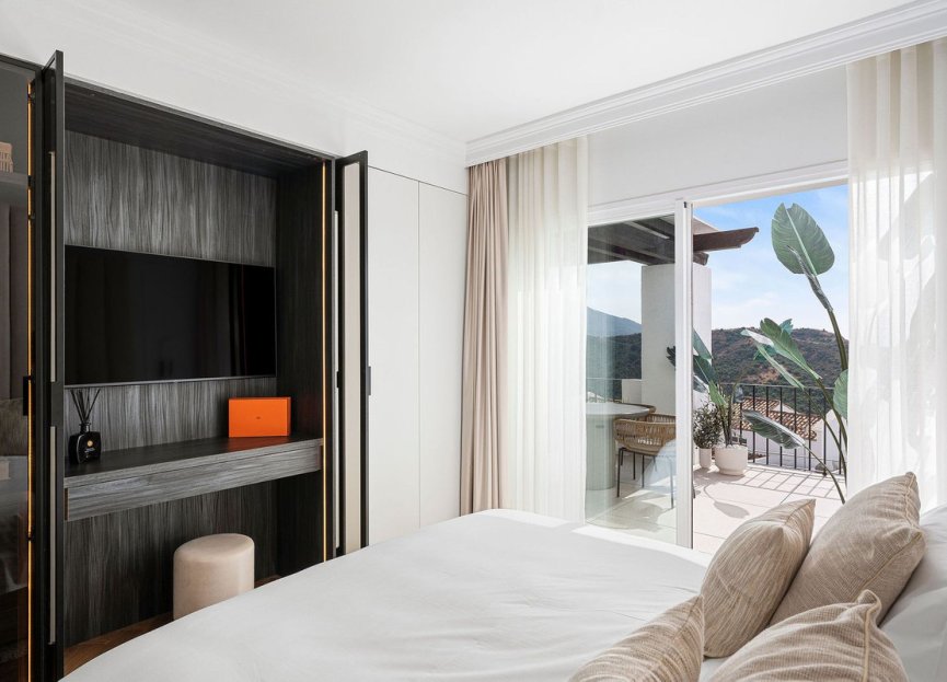 Resale - Apartment - Top Floor Apartment - Benahavís - La Quinta