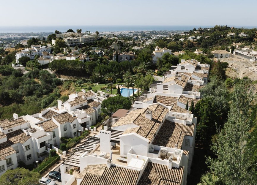 Resale - Apartment - Top Floor Apartment - Benahavís - La Quinta