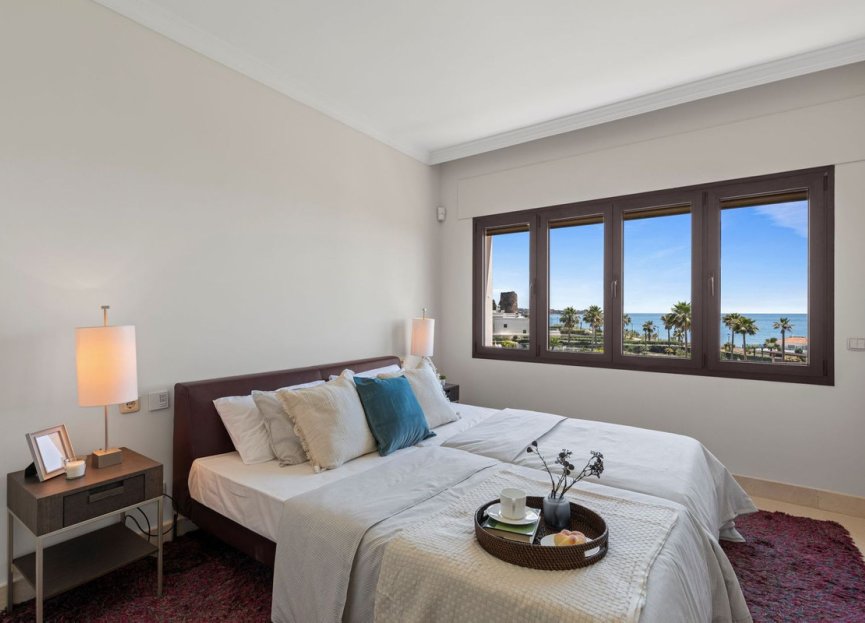 Resale - Apartment - Penthouse - Estepona - Estepona Centro